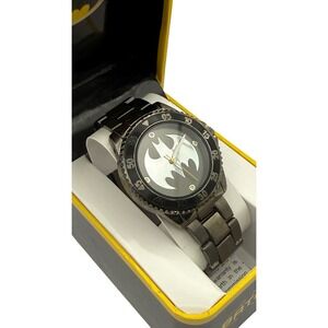 Batman Logo Watch New in box accutime DC comics Stainless bracelet new battery